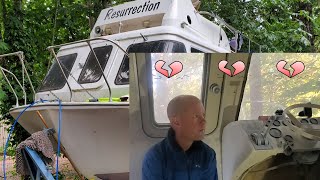 E35 Heartbreak in a Tiny home boat