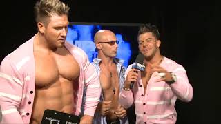 Muscle Hunk Wrestler　Rob Terry　Huge Pecs