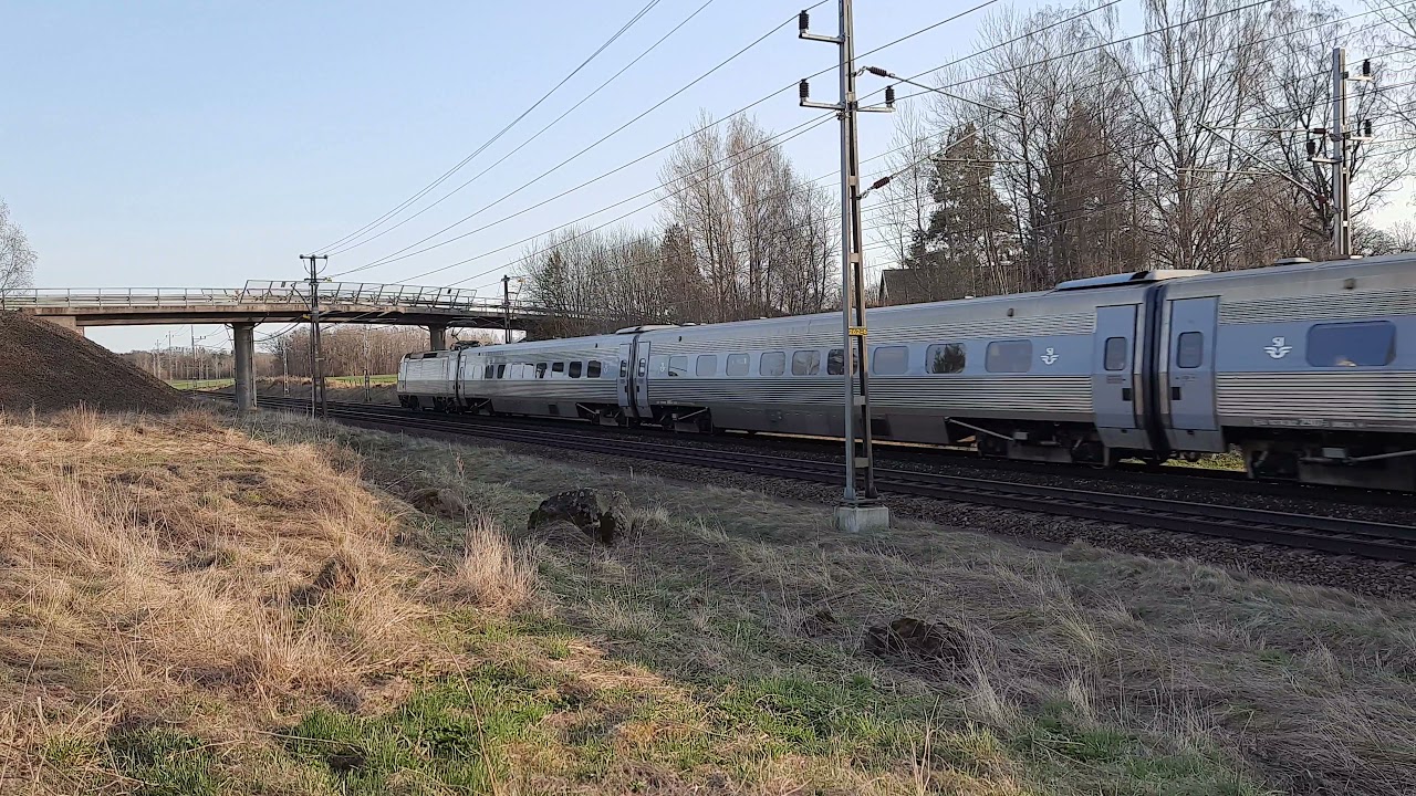 X2000 passering i Mjölby