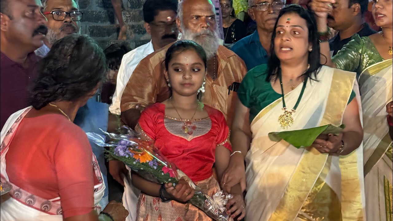 ഗംഗ മോളുടെ വിരൽത്തുമ്പിലെ വിസ്മയം! 🎻 | Ganga's Violin കവർ