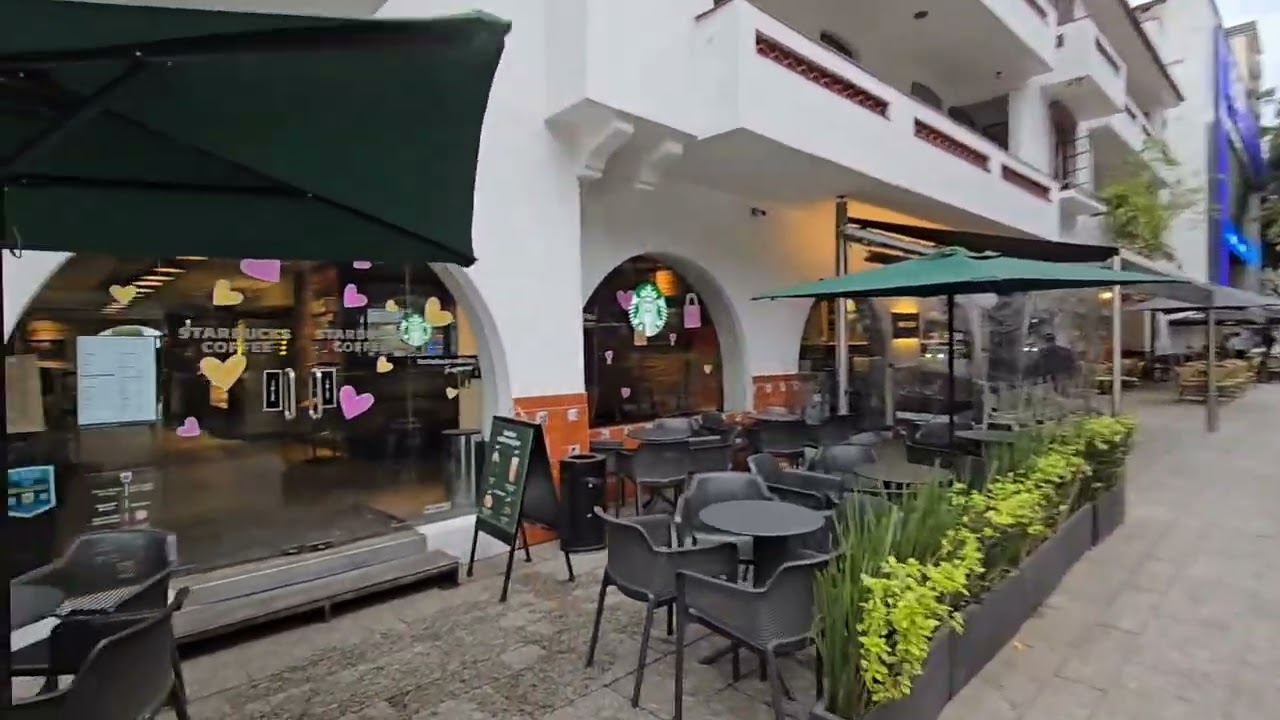 Early Sunday Morning Walk Down President Masaryk Street Polanco Neighborhood Mexico City 