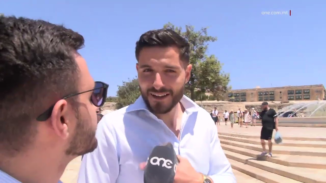 DELIA JITMASĦAN F’LAQGĦA OĦRA MA’ BORG