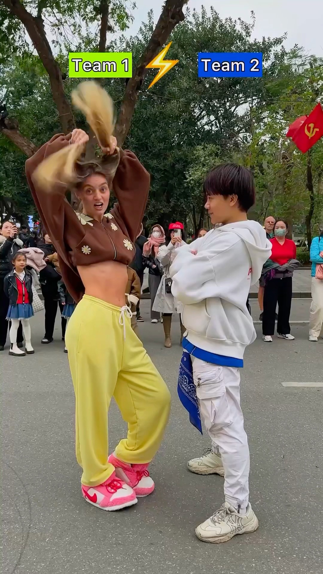 Hello Vietnam??Which team danced better??