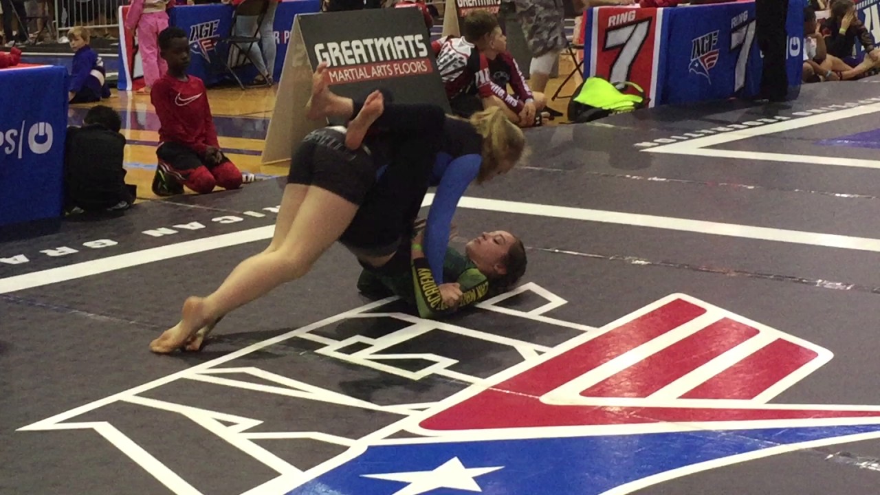 Emily the Showstopper Ohr vs Madison Fields