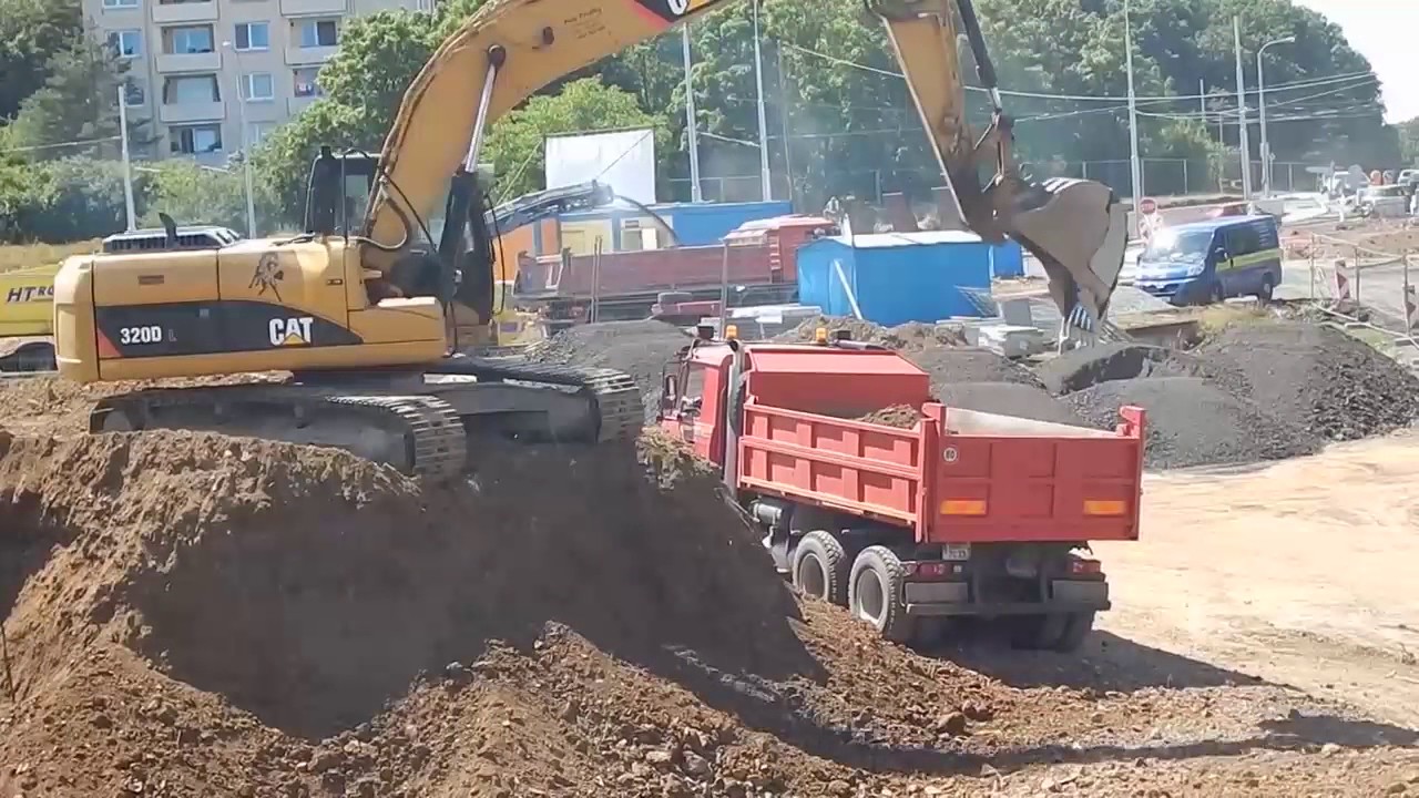 Экскаватор гусеничный, CAT 320