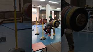 48 Year Old 250Kg Full Skout