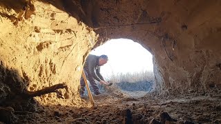 Making an earthen cave, a cave with a fireplace, Survival skills, Solo Bushcraft, Camping