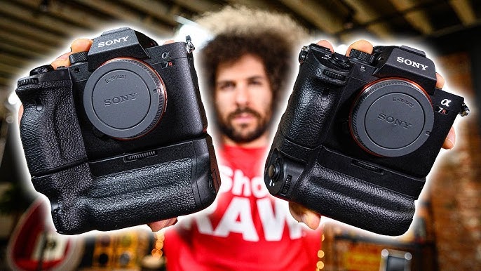 Sony A7 IV vs A7R IV (A7R IVA) - The 10 Main Differences and Full