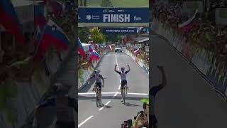Florian Lipowitz and Giulio Pellizzari cross the line together after a dominant performance 🤝🇸🇮
