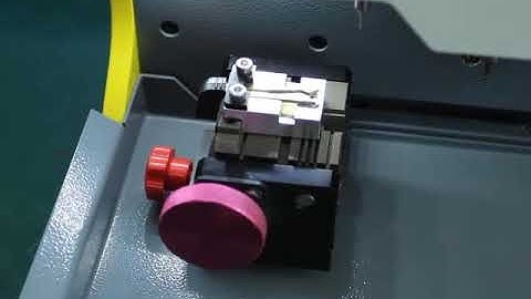 How to use TOY2 clamp on sec e9 key cutting machine