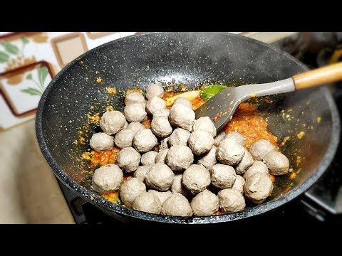 Video: Bagaimana Bakso Dimasak Dengan Benar