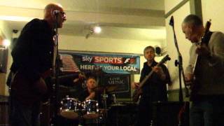 JIMI JOYCE AND PAUL GREENE SING  MONKEY MAN.avi