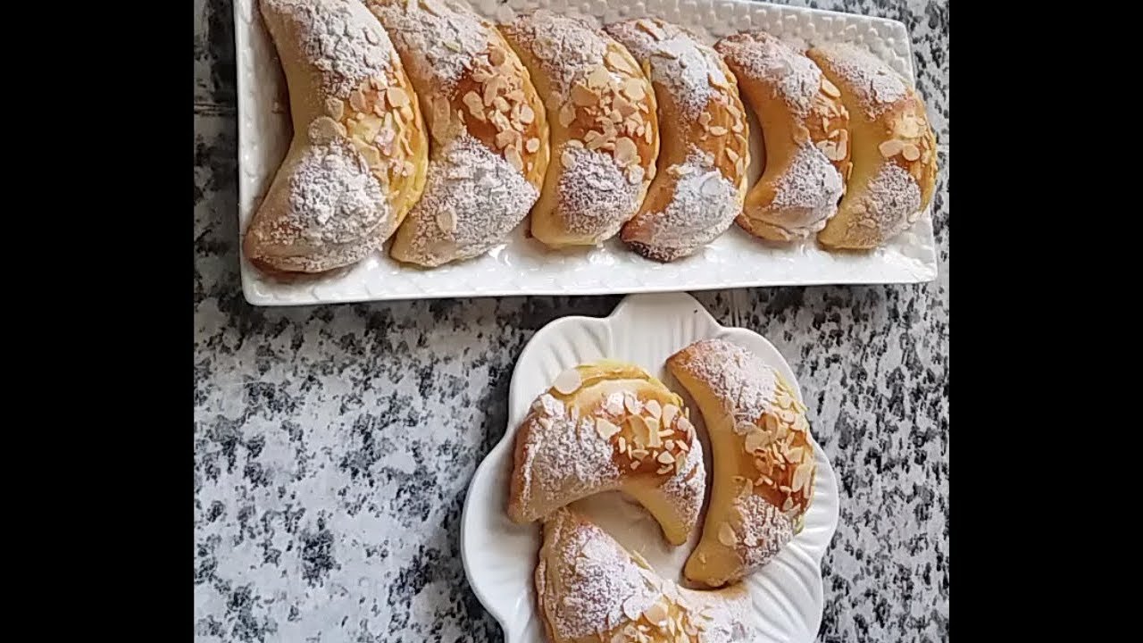 شوصون حلوين بالتفاح وزبيب بمقادير بسيطةوطريقة سهلة