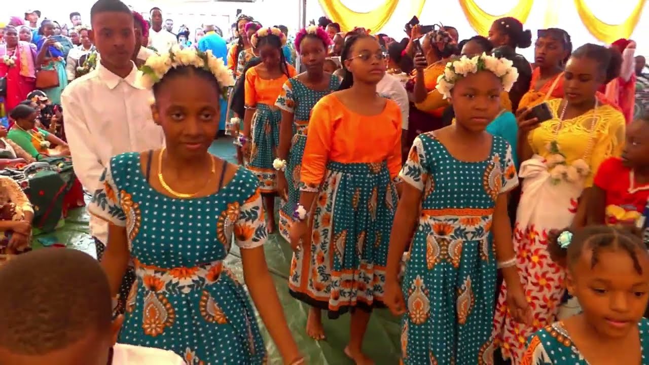 Chorégraphie Entrée Manzaraka ( Iloni Mayotte) Vidéos HD Officiel