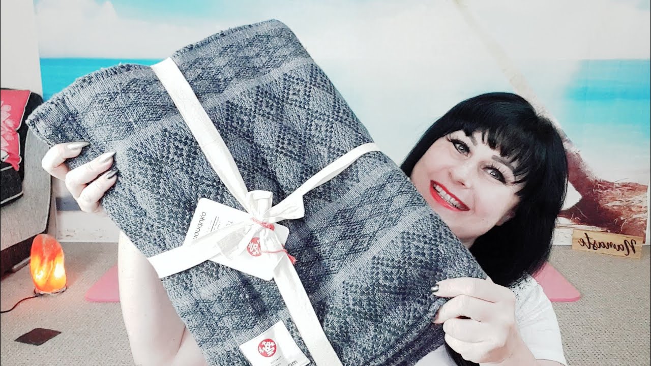 Manduka Weighted Yoga Blanket Review