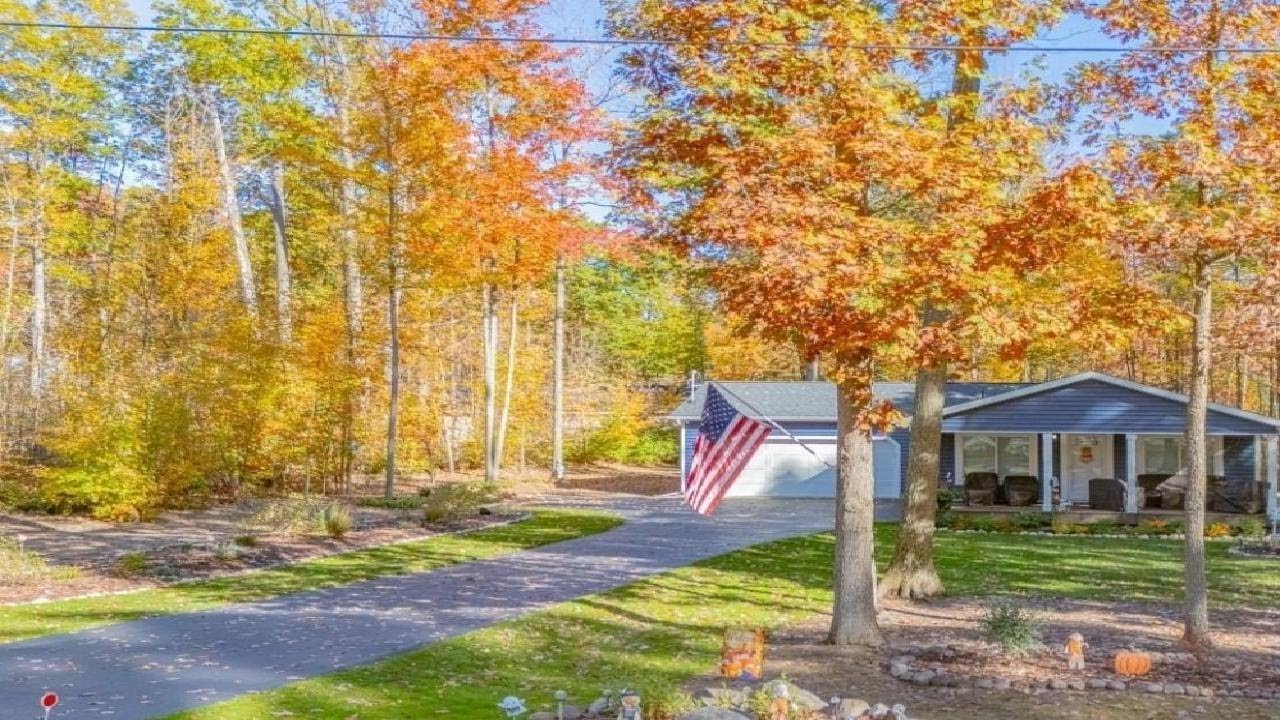 600 Winchester Drive, Roscommon, MI Presented by Kevin Nagel.