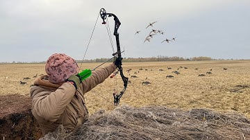 Hay Bale Blind Duck Hunting with a Bow and Arrow!