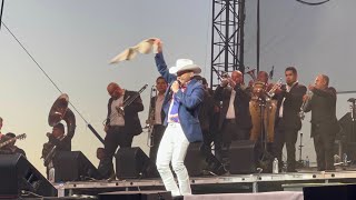 MI GUSTO ES PANCHO BARRAZA EN VIVO