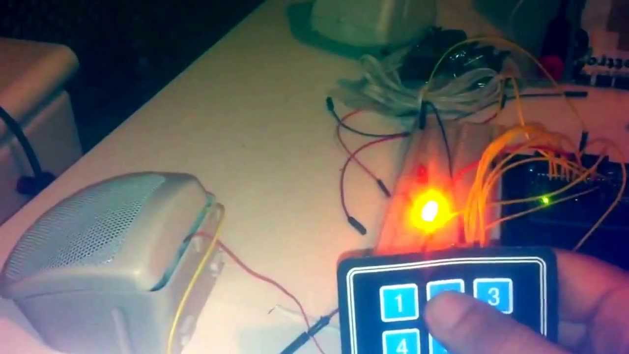 ARDUINO UNO -Attivazione sonora cassa tramite KEYPAD con LED illuminante per ogni musichetta diversa