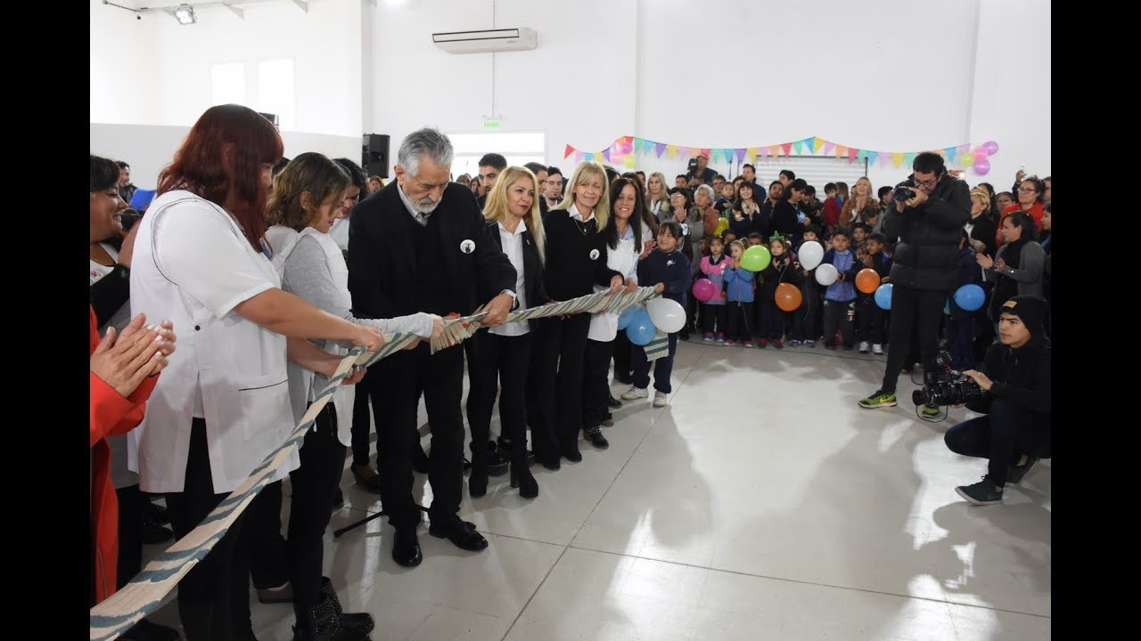 El Gobernador inauguró la escuela