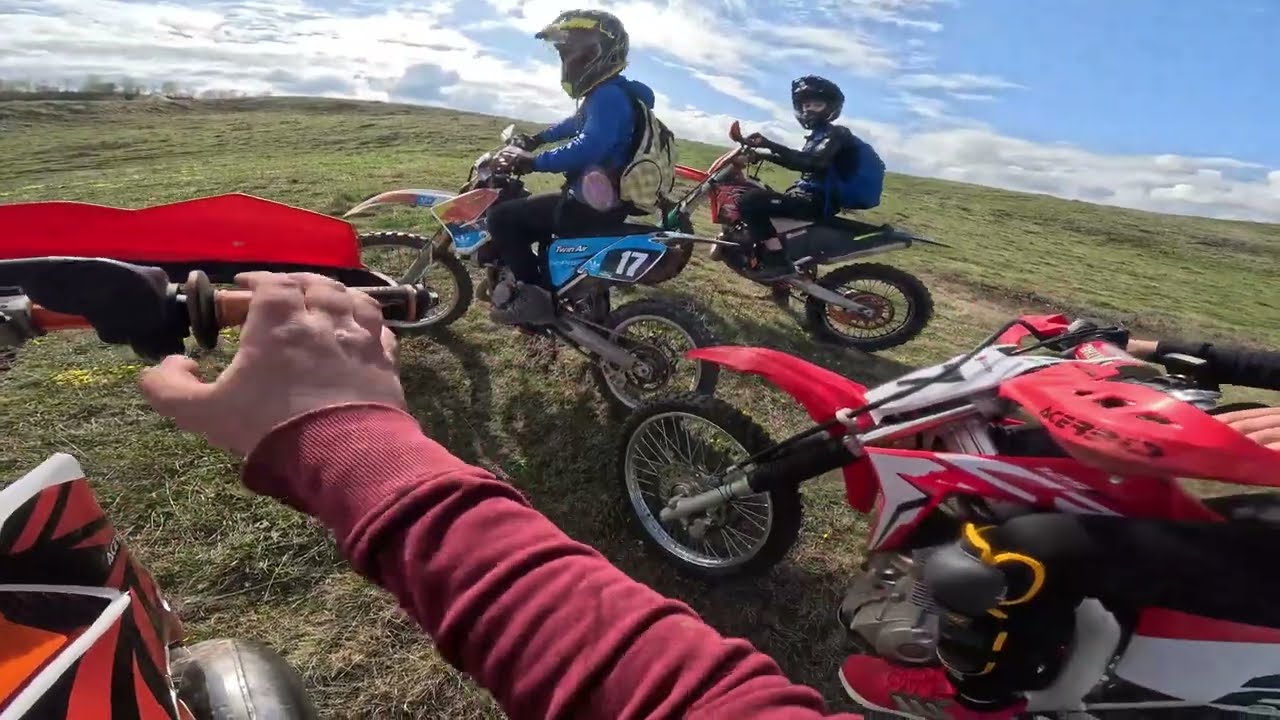 Endurovlog#14  Mi s-a stricat motorul iar NatyRider a venit în ajutor+Urcari full gaz