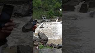 Video of waterfall of Kuttan, Neelum Valley made a few days before the horrific incident took place