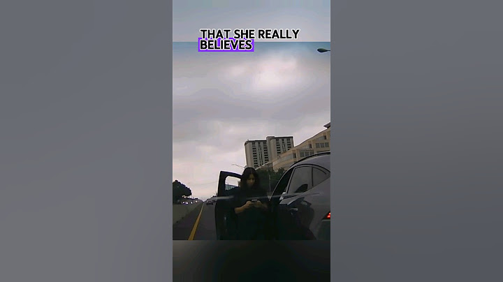 Road Raging Karen Receives Instant Karma