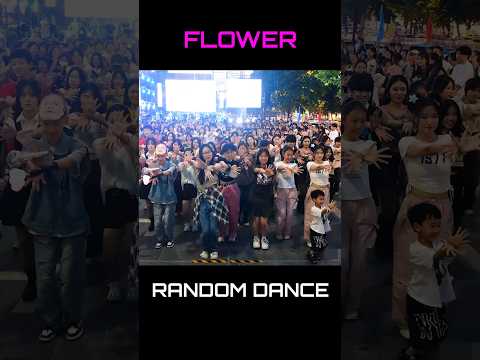 K-pop in public JISOO – ‘꽃(FLOWER)’