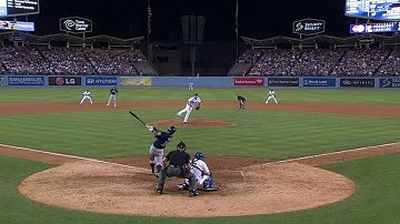 MIL@LAD: Davis ties game in the 8th with RBI double