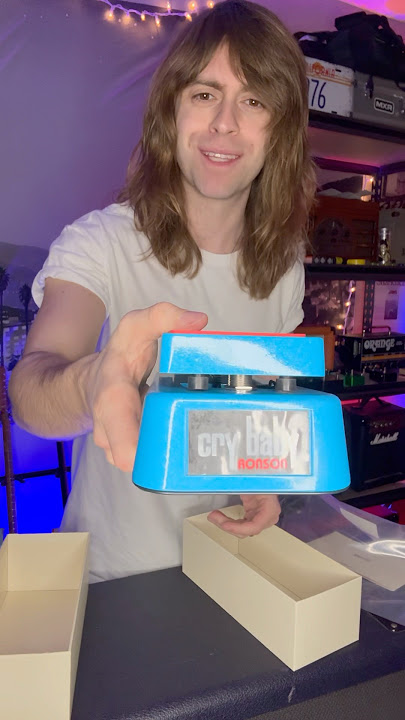 Unboxing the new Mick Ronson Crybaby Wah by Jim Dunlop! #guitarpedals #jimdunlop #crybabywah #wah