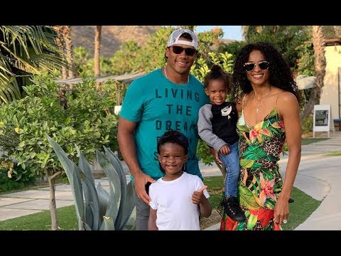 Video: Russell Wilson Patrimonio netto: Wiki, Sposato, Famiglia, Matrimonio, Stipendio, Fratelli