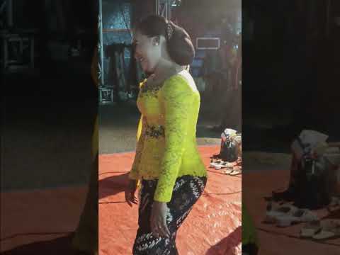 Selendang Sutro Kuning....lagu