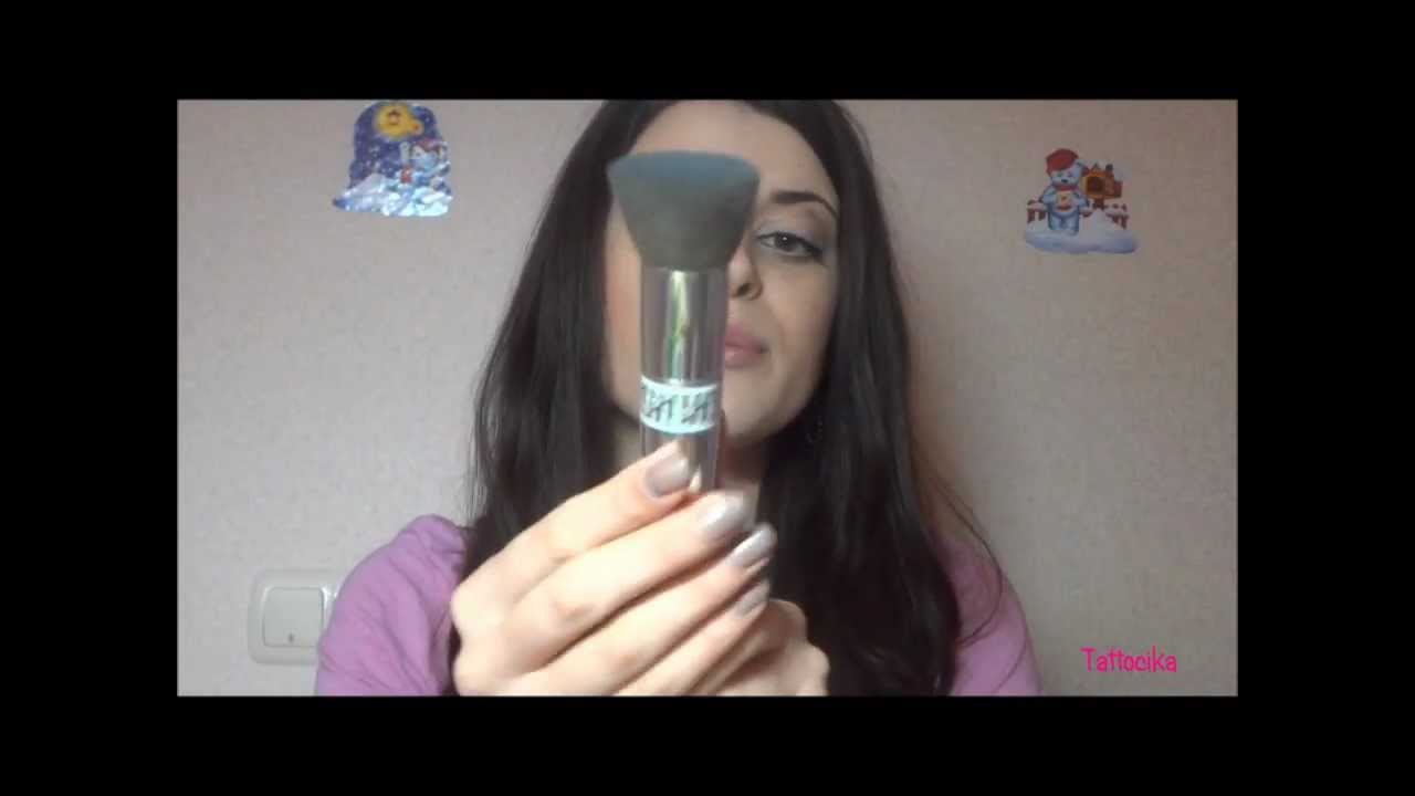 Сравнение Flat Top Kabuki Dior vs Sigma