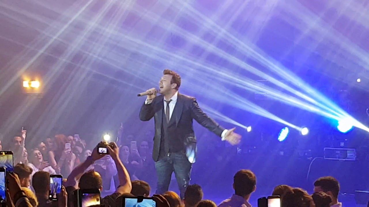 Γιάννης Πλούταρχος 09.04.18 Pavilion   Έναρξη