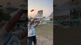 Tes Terbang Pesawat Rc Jet Gaban Freewing F9F-8 Cougar Super Scale