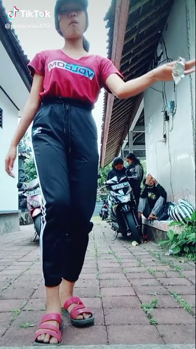 tiktok viral anak SMP keliatan pent*l nya