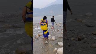 Chupke Se Kahan Liye Jaa Rahe