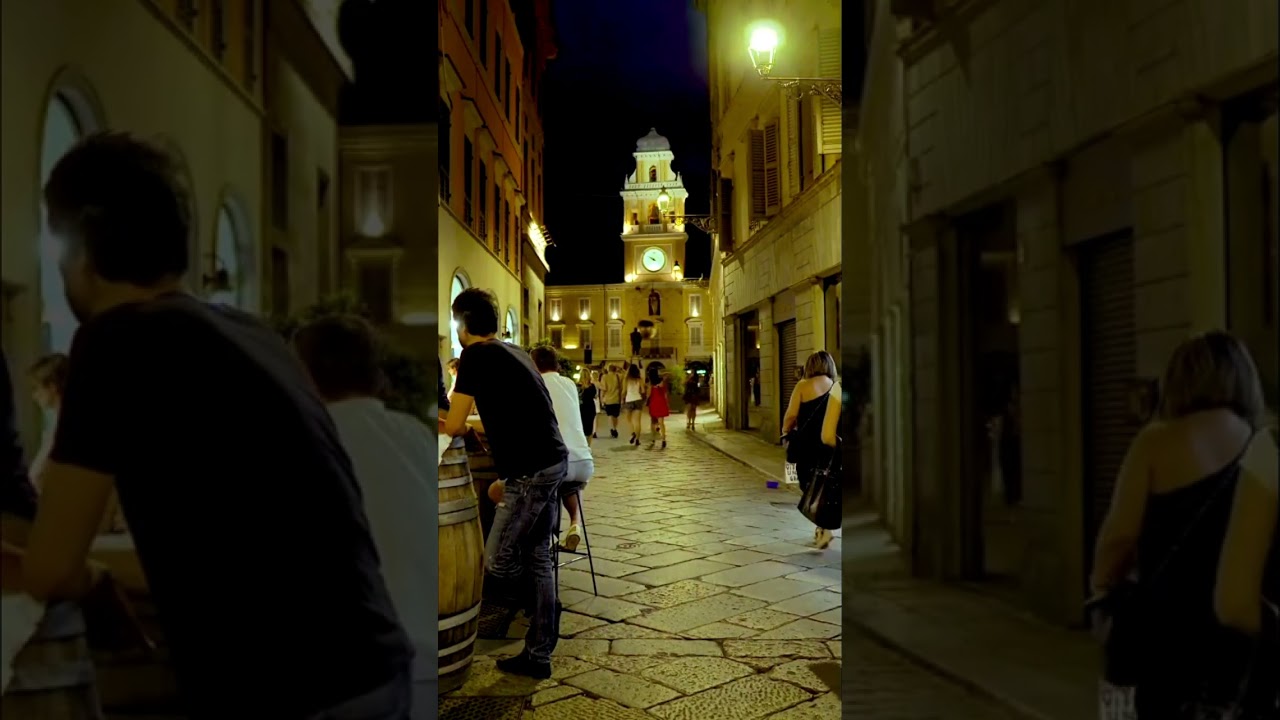 WALKING IN PARMA-ITALY 