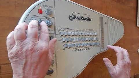Suzuki Omnichord System Two OM-84