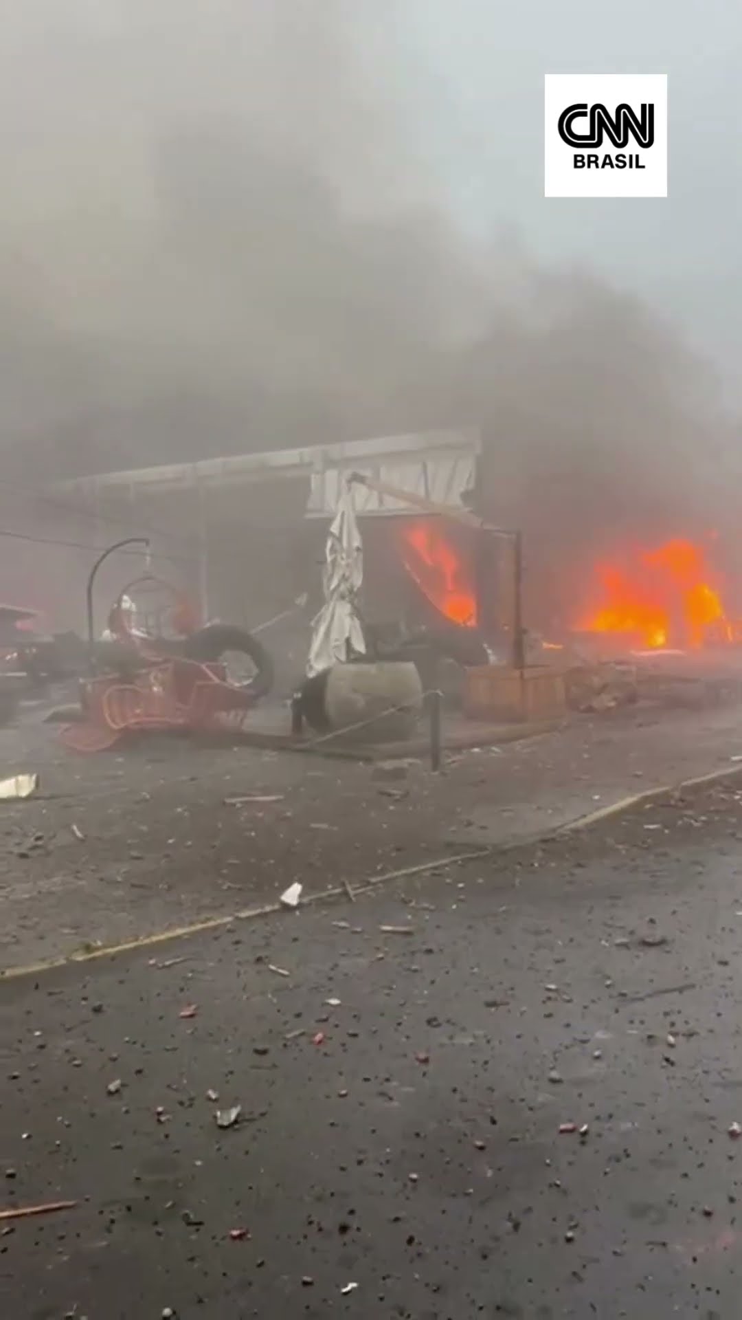 Acidente de avião deixa 10 mortos em Gramado (RS) #Shorts