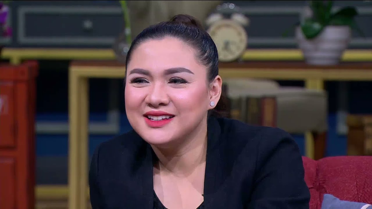 [UNSEEN BEFORE] VICKY SHU TERKEJUT KARENA HADIRNYA SANG IBUNDA