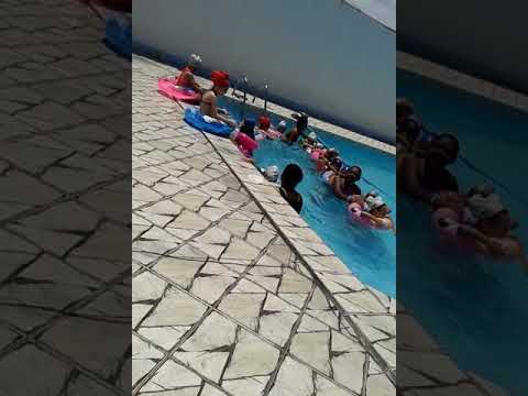 Banho de piscina paceio na escola com minha turma pré 2