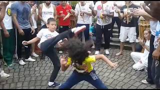 JOGO DURO DE CRIANÇAS NA CAPOEIRA / SE INSCREVE screenshot 3