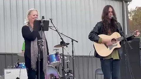 Me & Magdalena - Cindy Wilson and Nolan Bennett