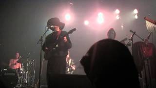 Video thumbnail of "Connan Mockasin - Caramel/I'm The Man, That Will Find You (live Nuits Botanique)"