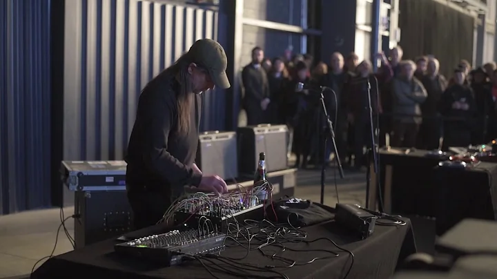 .the Amplifying Gas | Russell Haswell | Pirelli Ha...