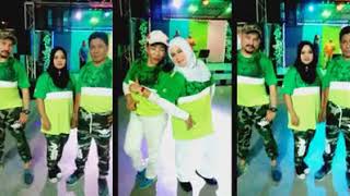 Si baju hijau sedang bertugas d kbj cafe screenshot 4