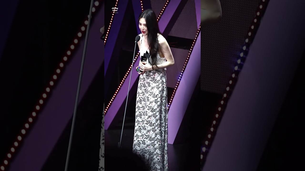 221213 Asia Artist Awards in Japan / 한소희 수상멘트 Han Sohee focus