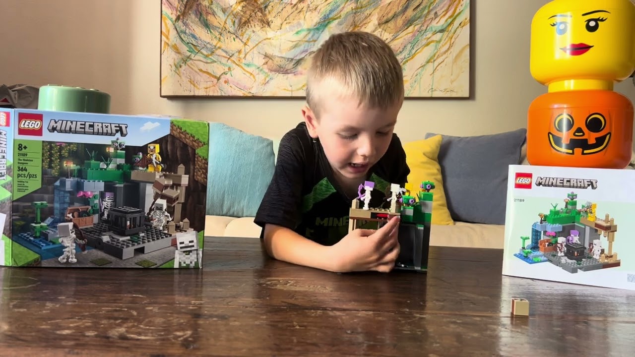 REVIEW: LEGO Minecraft The Skeleton Dungeon Building Toy Set 