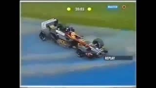 2002 F1 Australian GP-FP2 - Alex Yoong spun off